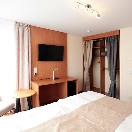 Lamex-Inn Hotel & Restaurant Келькгайм Екстер'єр фото